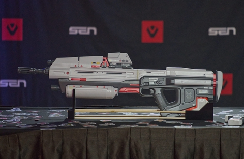 MA40 Assault Rifle at the Sentinels booth.